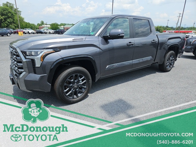 2025 Toyota Tundra Hybrid Platinum