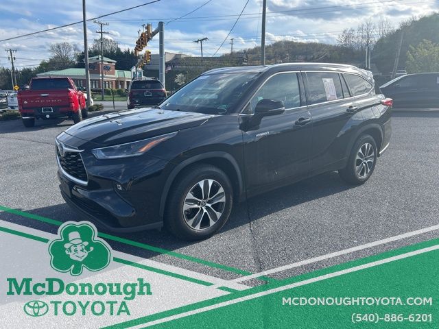 2021 Toyota Highlander Hybrid XLE