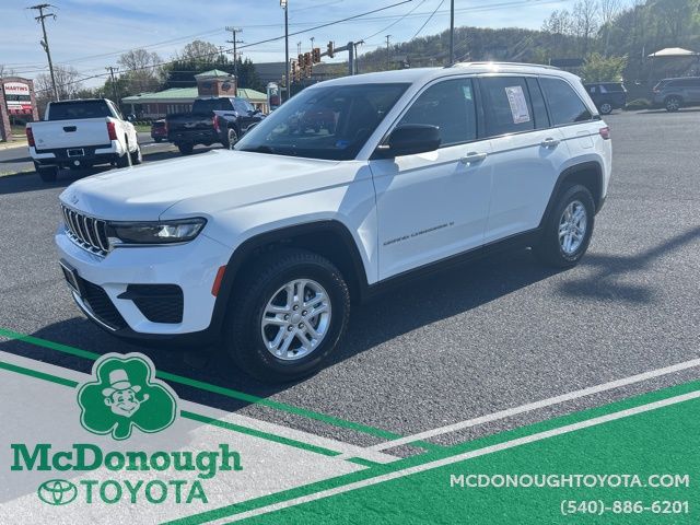 2022 Jeep Grand Cherokee Laredo