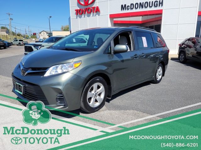 2020 Toyota Sienna LE